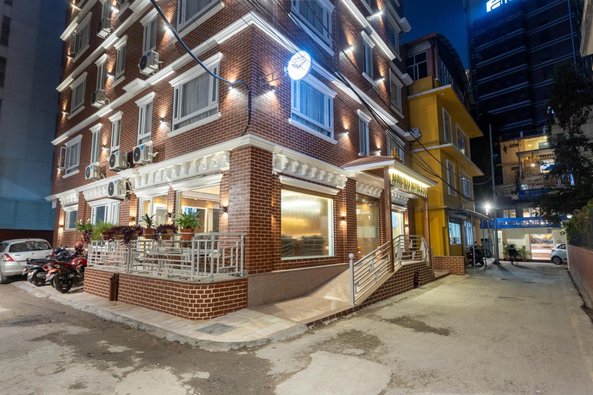 Shuvatara Suites & Spa, Thamel Katmandú Exterior foto